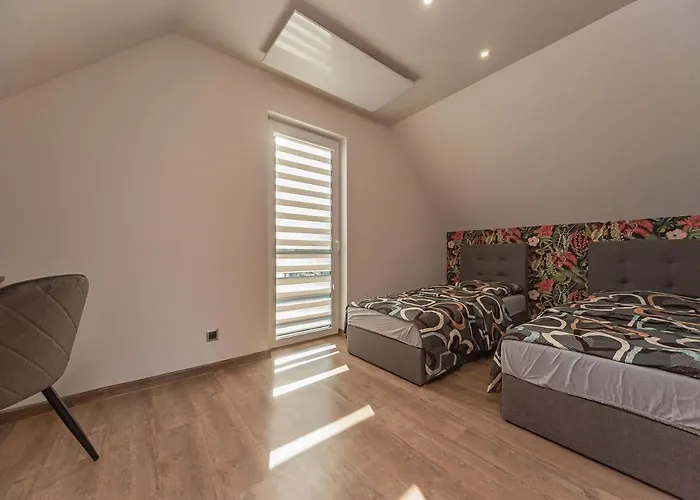 Sloneczne Wzgorze בקתה *